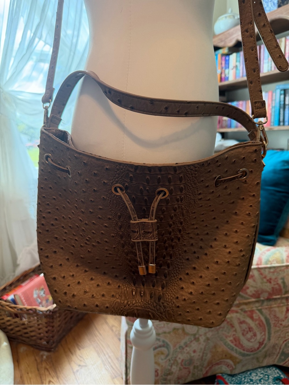 Cato Brown Ostrich-Texture Leather Shoulder Bag